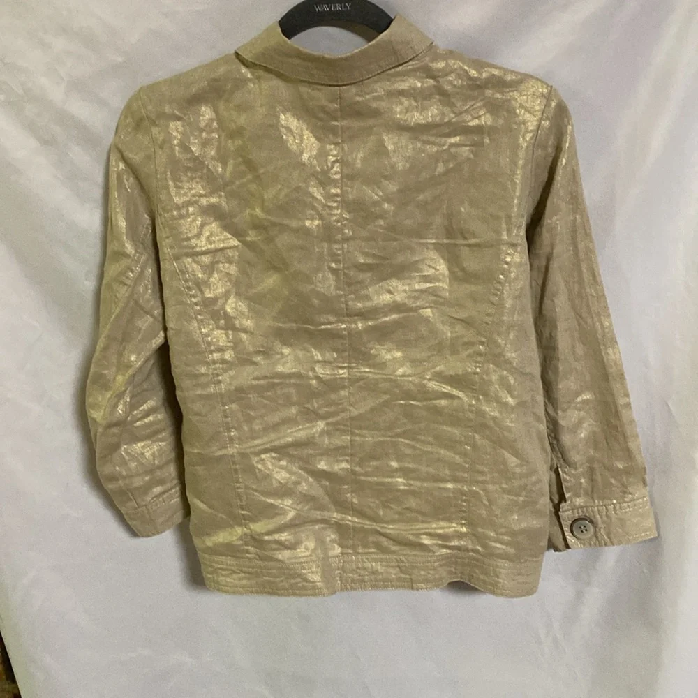 For Cynthia Small 100% Linen Jacket Small Button up Color is Tan